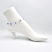 will fit from 9" to 10 3/8" in size