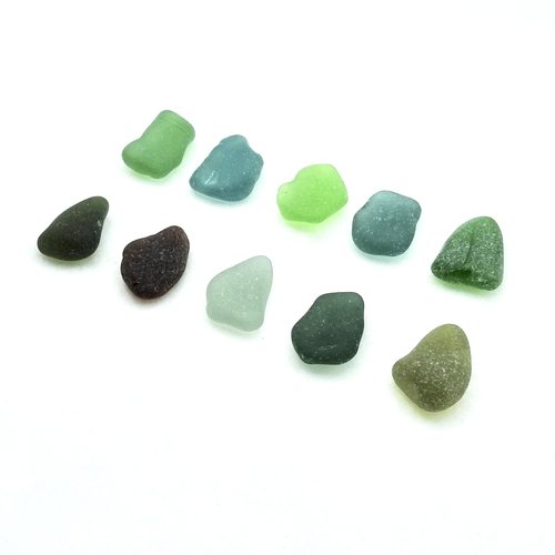 dark colours green teal mix